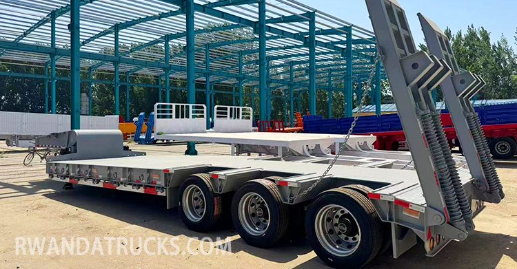 3 Axle Lowbed Semi Trailer for Sale in Rwanda
