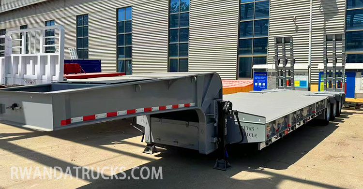 3 Axle Lowbed Semi Trailer for Sale in Rwanda