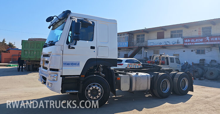 Used Howo Tractor Truck for Sale in Rwanda