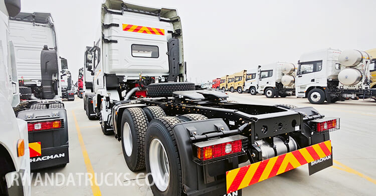 6x4 Shacman Tractor Truck for Sale in Rwanda
