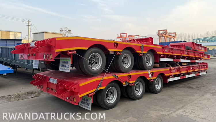 Tri Axle Low Loader Truck for Sale in Rwanda