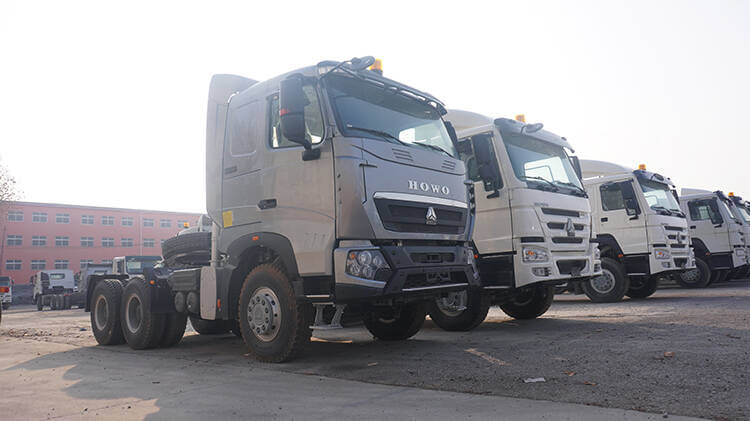 Howo T7h 6x4 Truck Head for Sale in Rwanda
