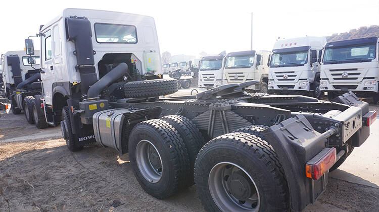 Howo 6x4 400 Truck Horse for Sale in Rwanda