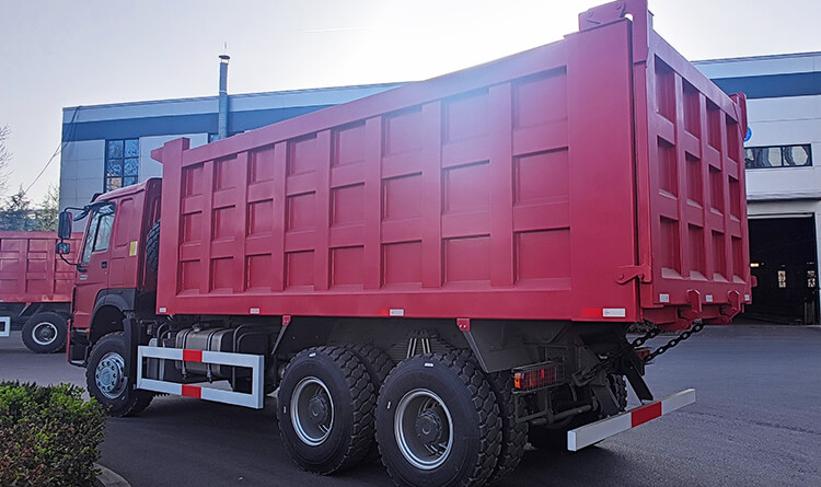 Sinotruk Howo 6x4 Tipper Truck for Sale in Rwanda