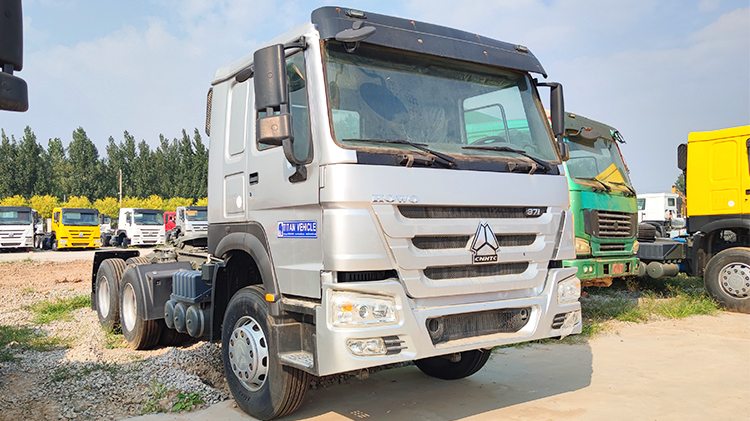 ZZ4527 Sinotruk Howo 2022 Used Tractor Truck for Sale in Rwanda