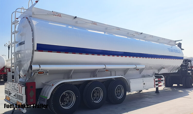 3 Axle 45000 Liters Fuel Tanker Trailer for Sale in Burundi