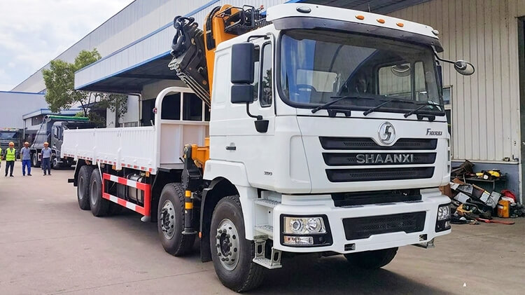 Shacman Truck Mounted Crane for Sale in Rwanda