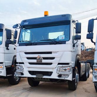 Sinotruk Howo 6x4 Tractor Truck